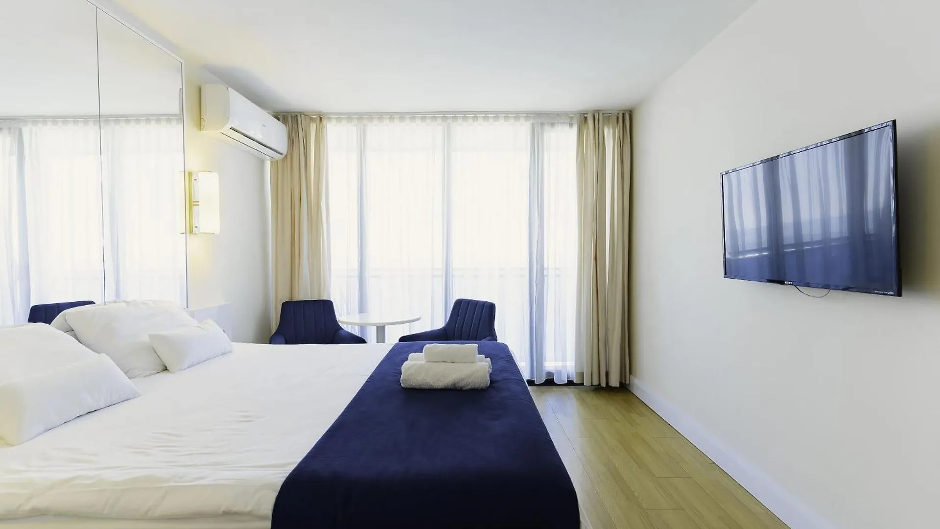 Batumi Orbi Super Apartments 0*,