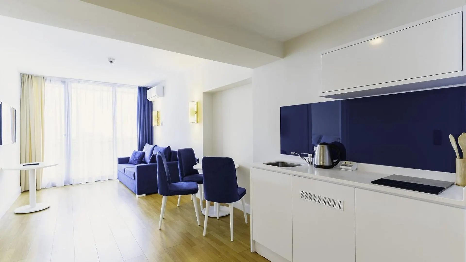Batumi Orbi Super Apartments 0*,